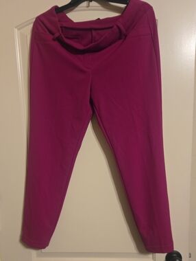 Large Soho Magenta Ponte Knit Ankle Pants